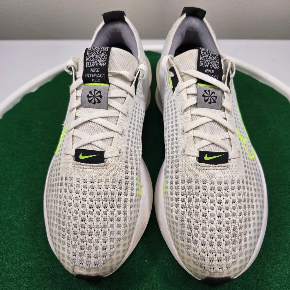 Nike Interact Running Shoes Mens 9 Light Bone Volt Flyknit Logo FD2291-100